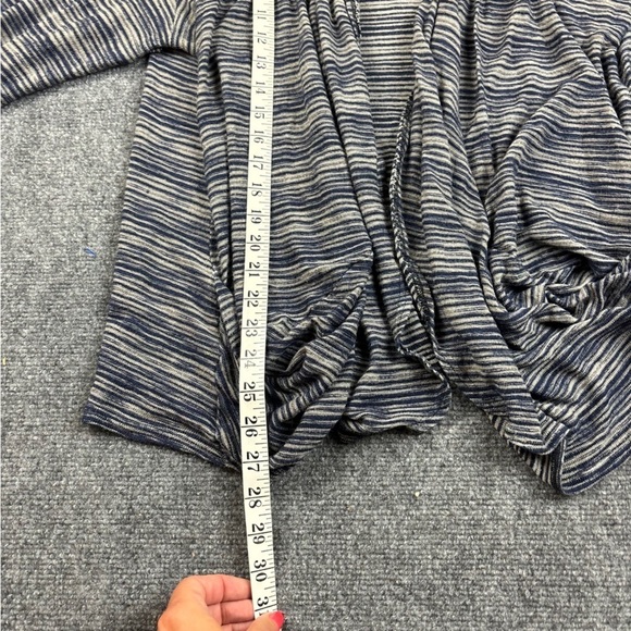 TORRID Women’s item # 10171265 Blue Stripe Cardigan Sweater size: 3X - Picture 4 of 8